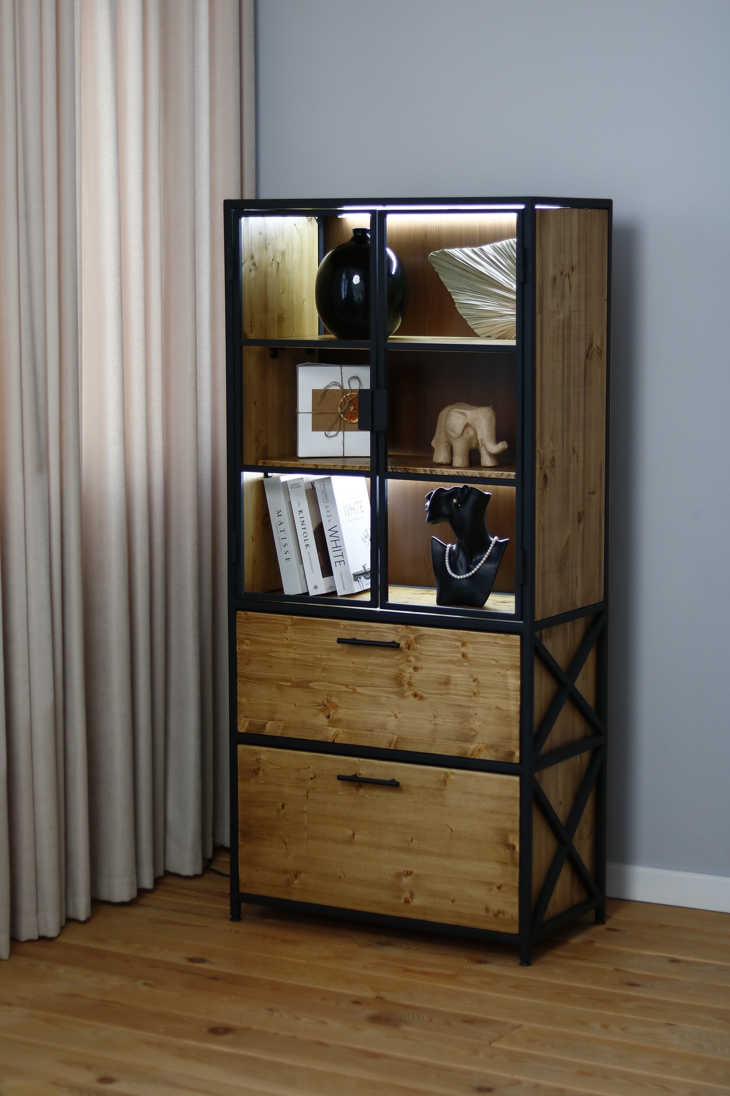 Стеллаж-комод